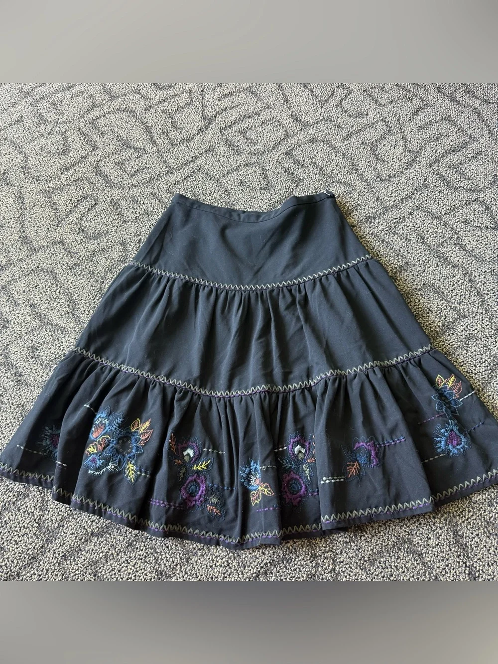 BCBGMAXAZRIA Tiered Knee-Length Embroidered Skirt